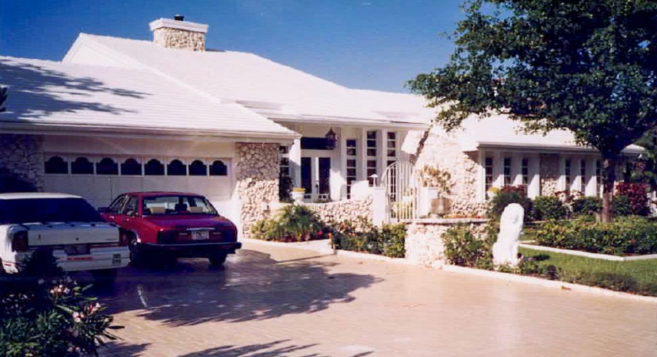 Front view of Troy Ippolito home