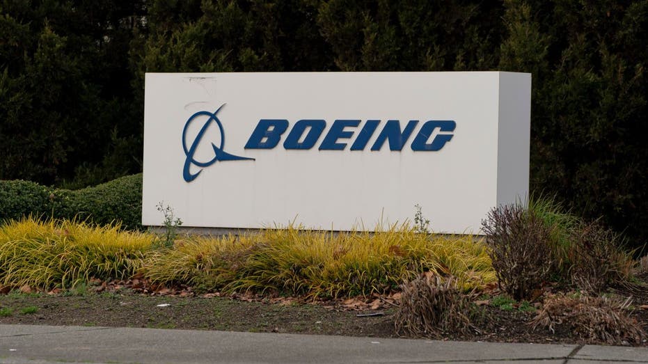 Boeing Sign