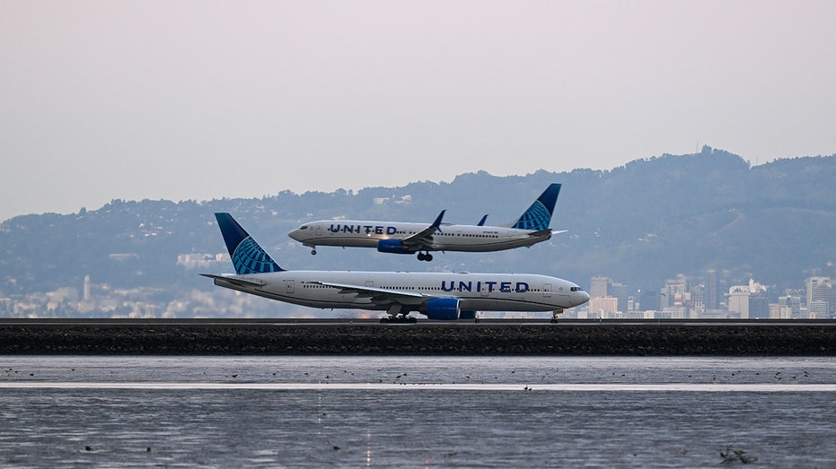 Two United airplanes