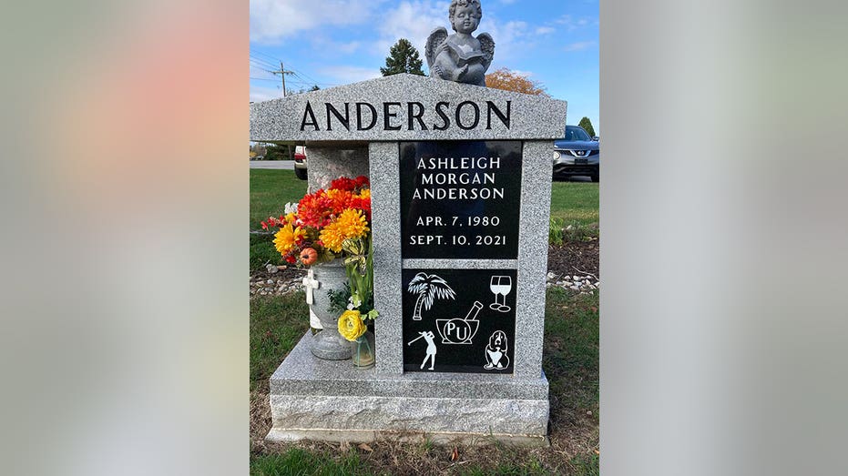 Ashleigh Anderson's grave