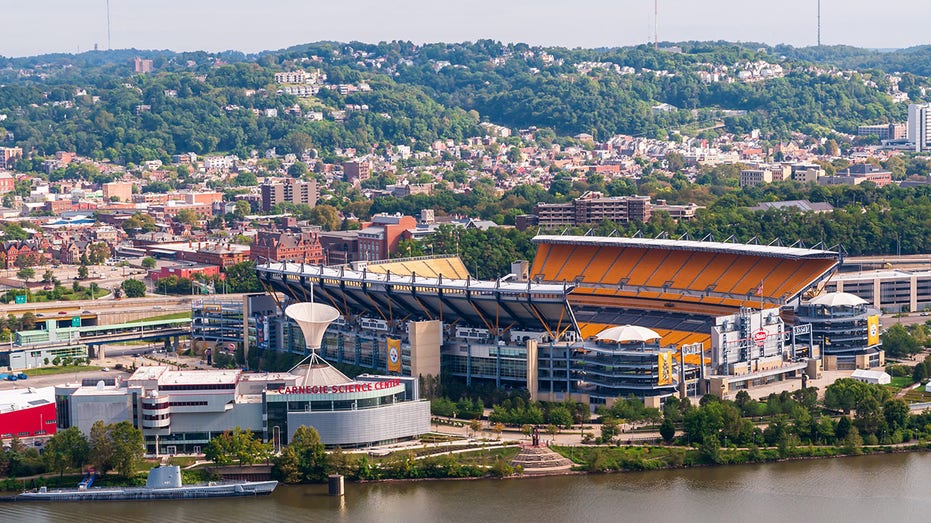 Pittsburgh football stadium