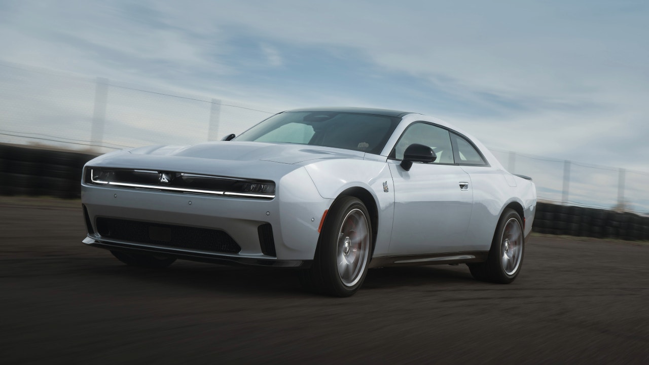 Dodge Shocks the Automotive World with First Electric Muscle Car in Charger Lineup