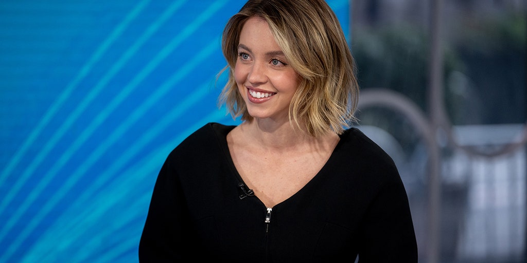 Sydney Sweeney pays off her mother's mortgage, fulfilling dream of 'taking care of my parents' - Vimarsana News