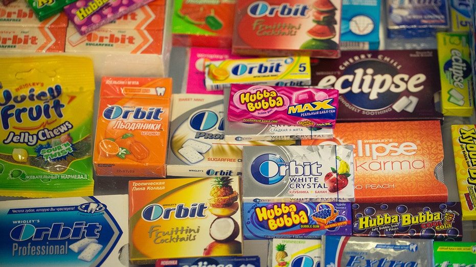 Gum packets