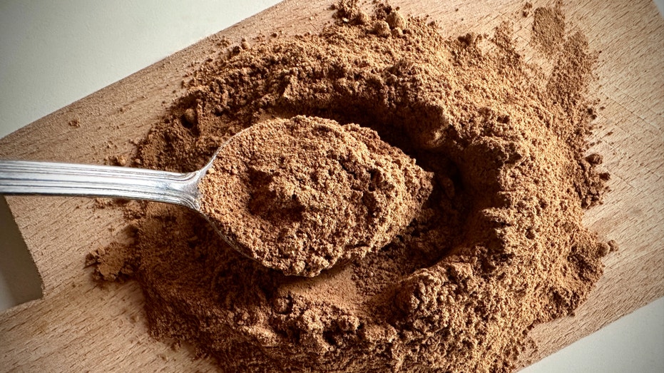 A picture of ground cinnamon.