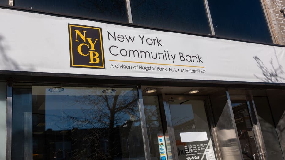 Embattled Bank NYCB Lands $1B Investment From Group Including Mnuchin’s ...