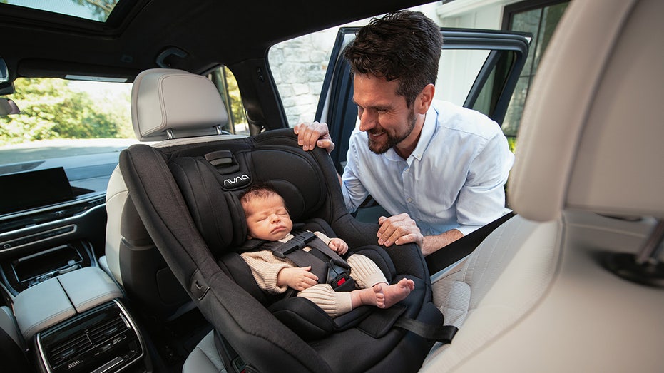 uber car seat dad and baby