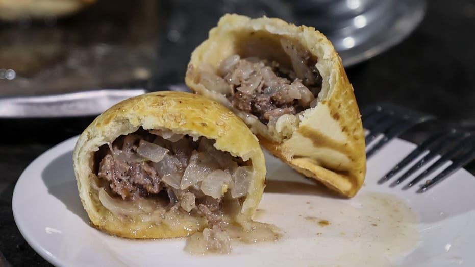 A plate of samsa