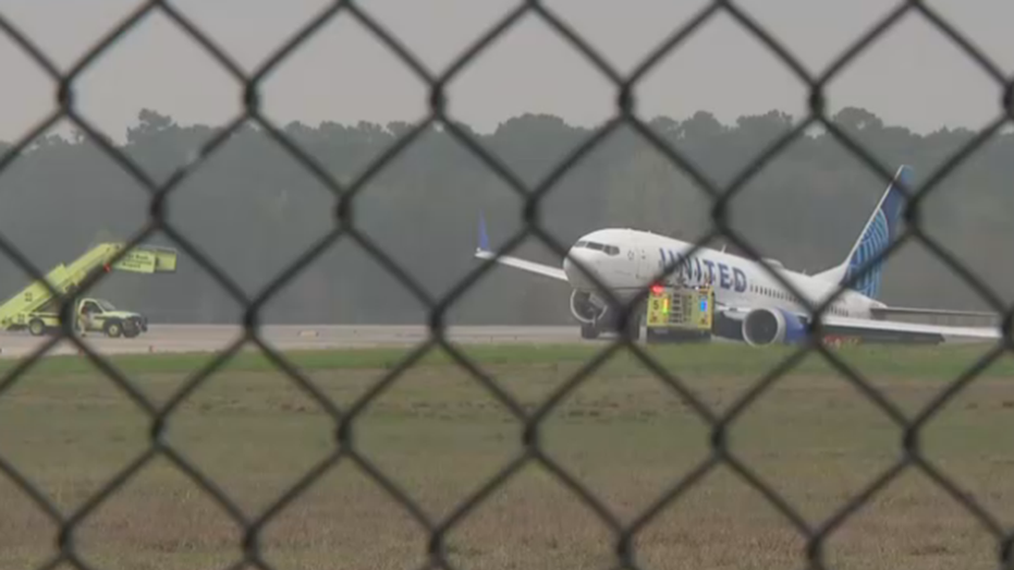 United Airplane veers off runway in Houston