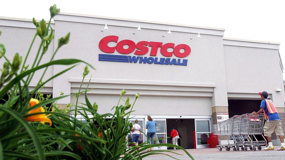 Costco fans excited about chocolate nest cake’s return for Easter: ‘I need this' - Fox Business
