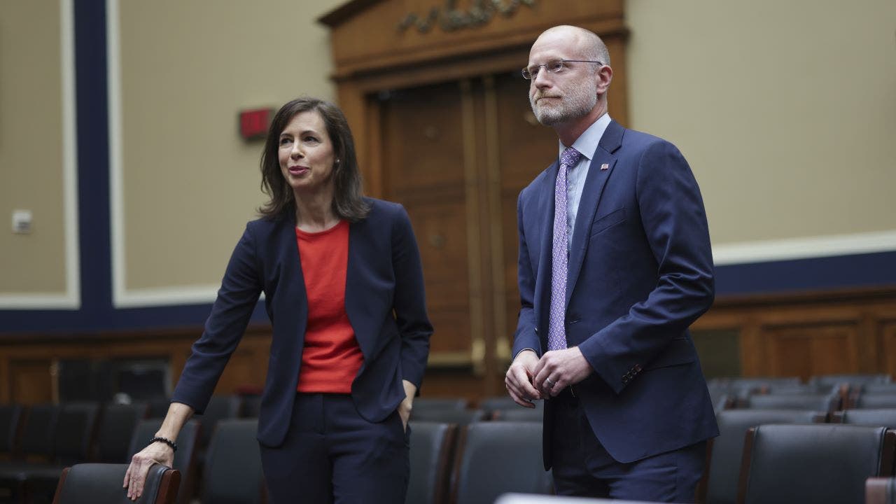 FCC reinstates net neutrality, FCC Commissioner Carr slams move | True