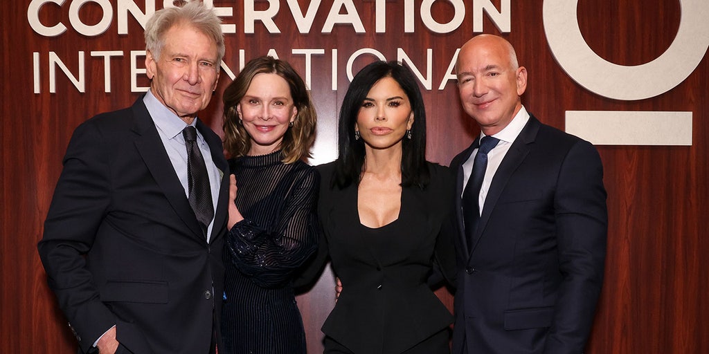 Jeff Bezos, Lauren Sanchez get and give philanthropy awards - Vimarsana News