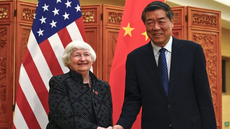 Yellen handshake in China