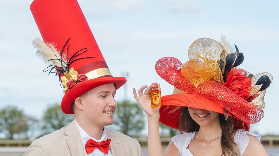 Kentucky Derby attendees can store alcohol in their fancy hats thanks ...