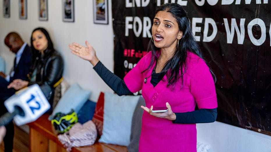 Saru Jayaraman speaking at an event