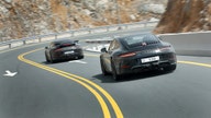 Porsche to debut new hybrid 911 sports car
