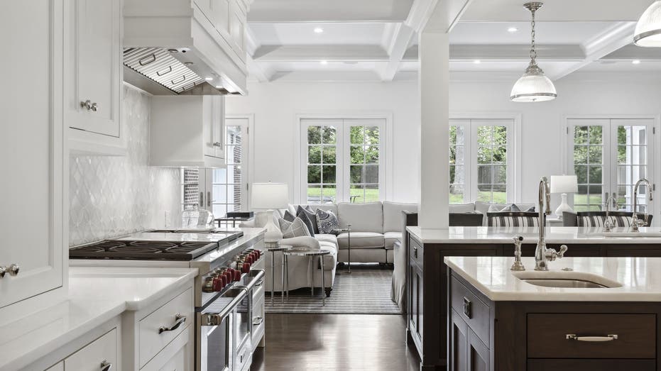 kitchen in "Home Alone" house