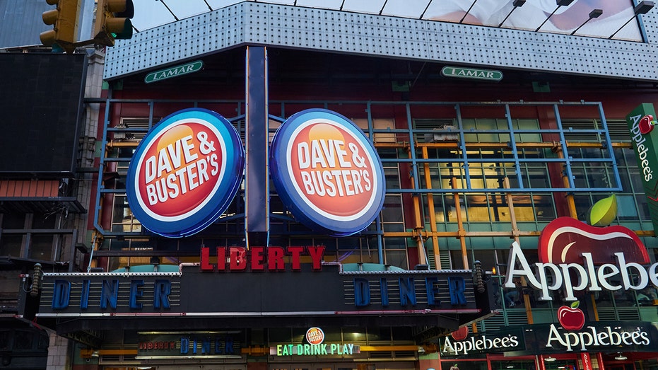 Dave & Buster's