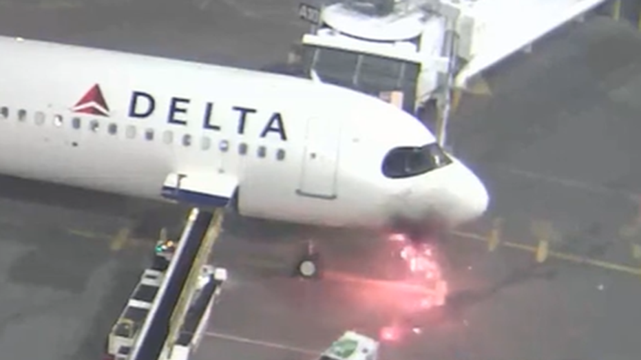 Delta airplane fire in Seattle