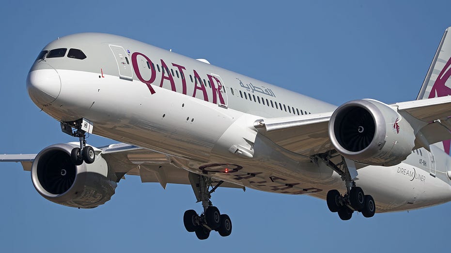 Qatar Airways Boeing plane