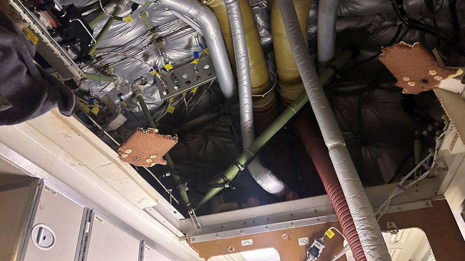 Damage to Singapore Airlines plane after turbulence