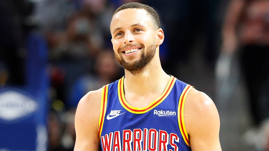 Steph Curry smiles