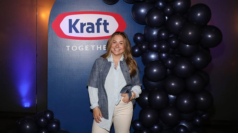 Shawn Johnson at kraft event