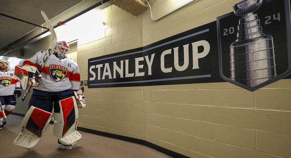 Panthers locker room warm up