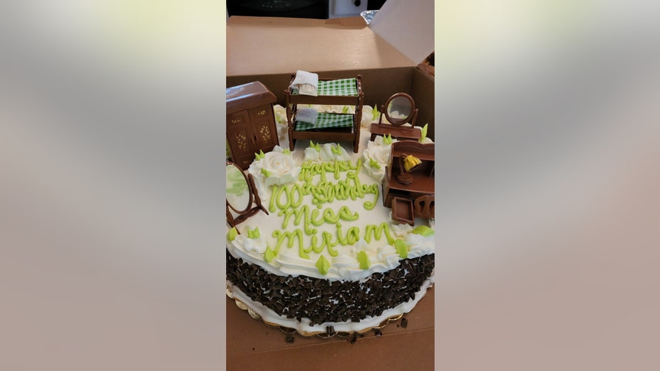Miriam-Todd-birthday-cake