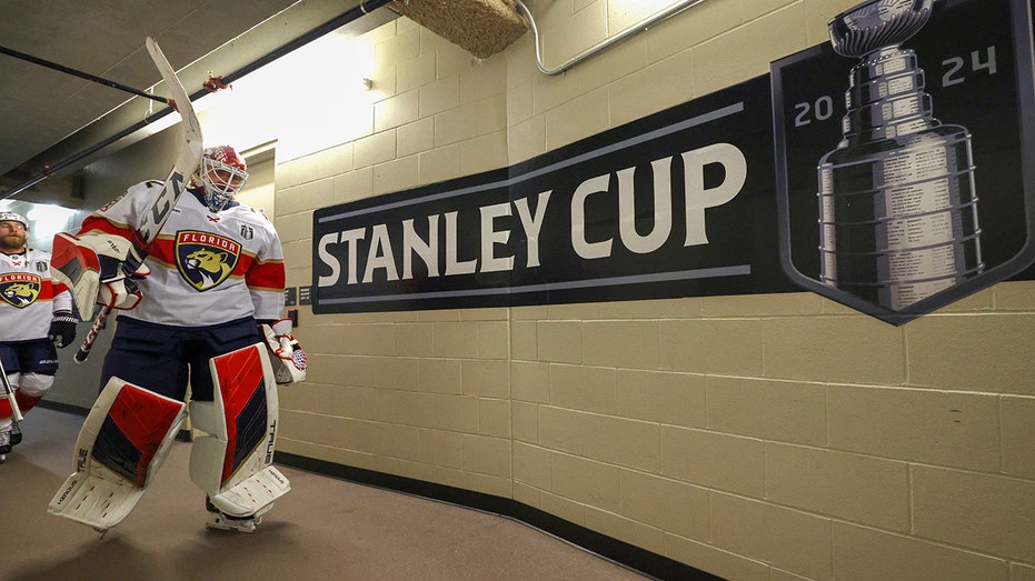 Panthers locker room warm up