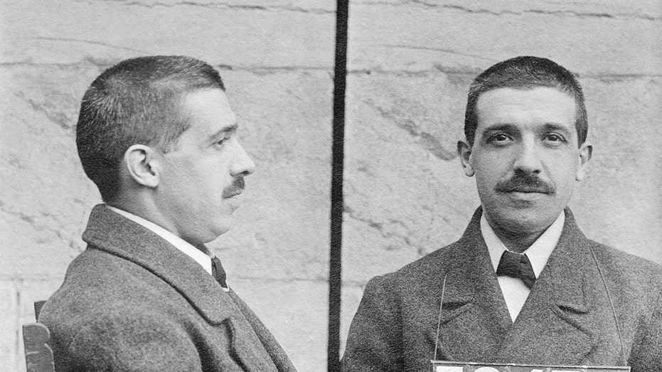 Charles Ponzi mug shots