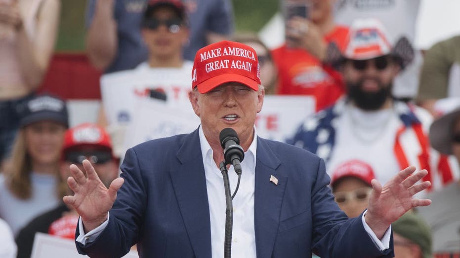Trump speaking at Las Vegas rally
