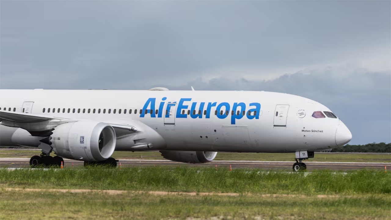 Air Europa passengers ‘thought we were going to die’ during severe turbulence