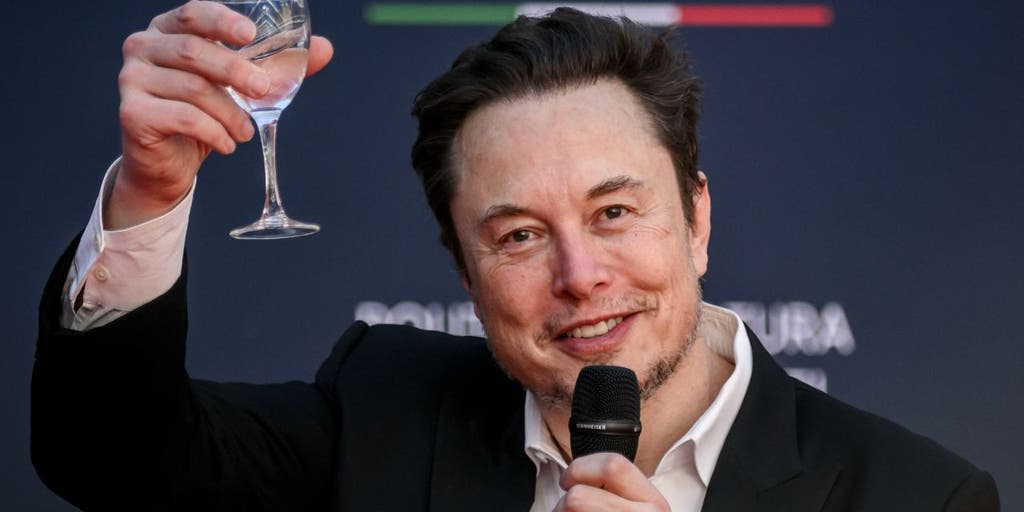 https://a57.foxnews.com/static.foxbusiness.com/foxbusiness.com/content/uploads/2024/07/1024/512/elon-musk-3.jpg?ve=1&tl=1