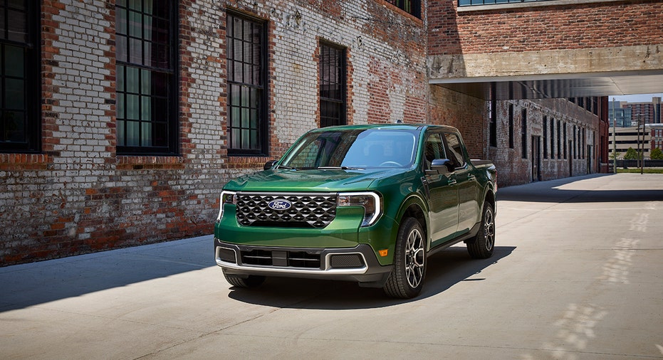 One of the trims available for the upcoming 2025 Ford Maverick is the Lariat