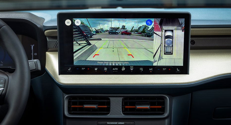 The larger screen in the 2025 Ford Maverick