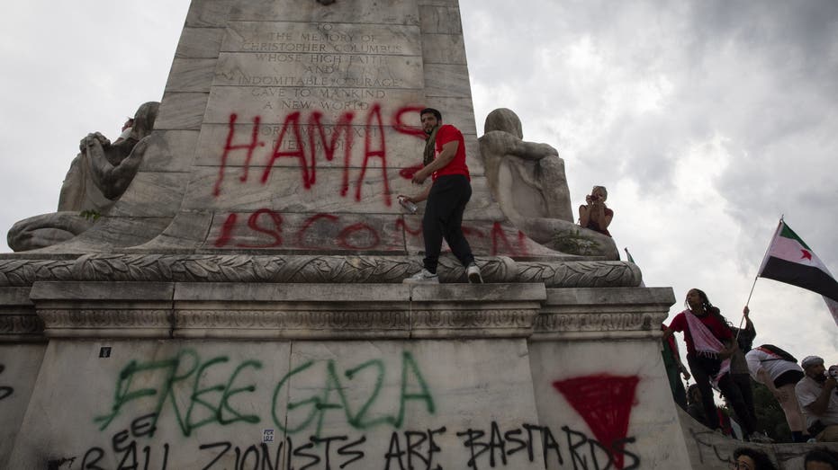 Manifestantes a favor de Palestina en la estación de Union