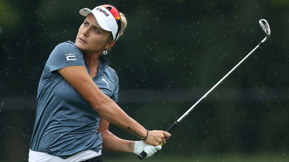 Lexi Thompson swings