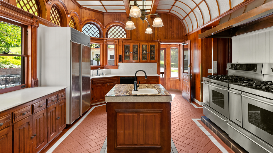 kitchen in newhall mansion