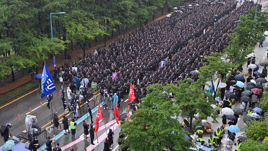 Samsung union strike