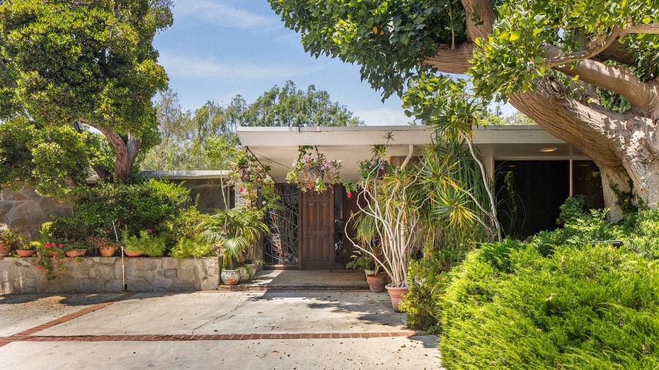 Beverly Hills home exterior