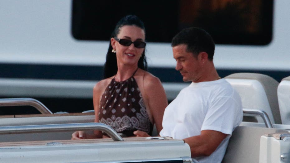 Katy Perry and Orlando Bloom in Saint-Tropez