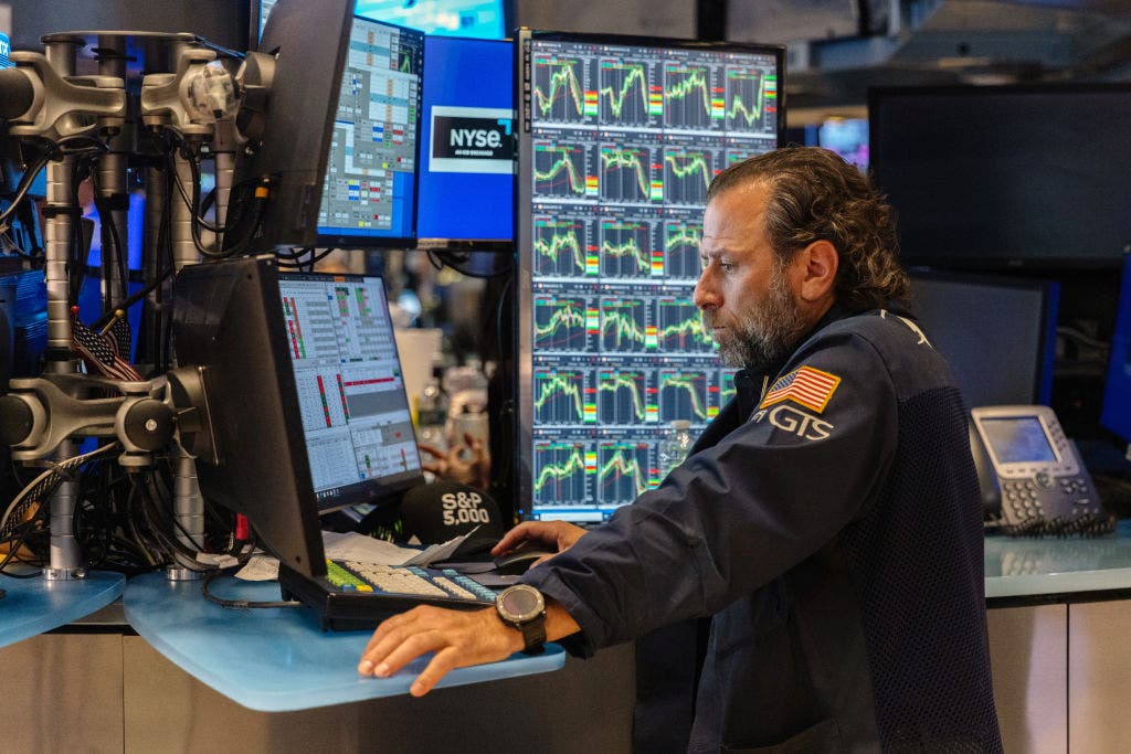 Dow, S&P 500, Nasdaq have worst session since 2022