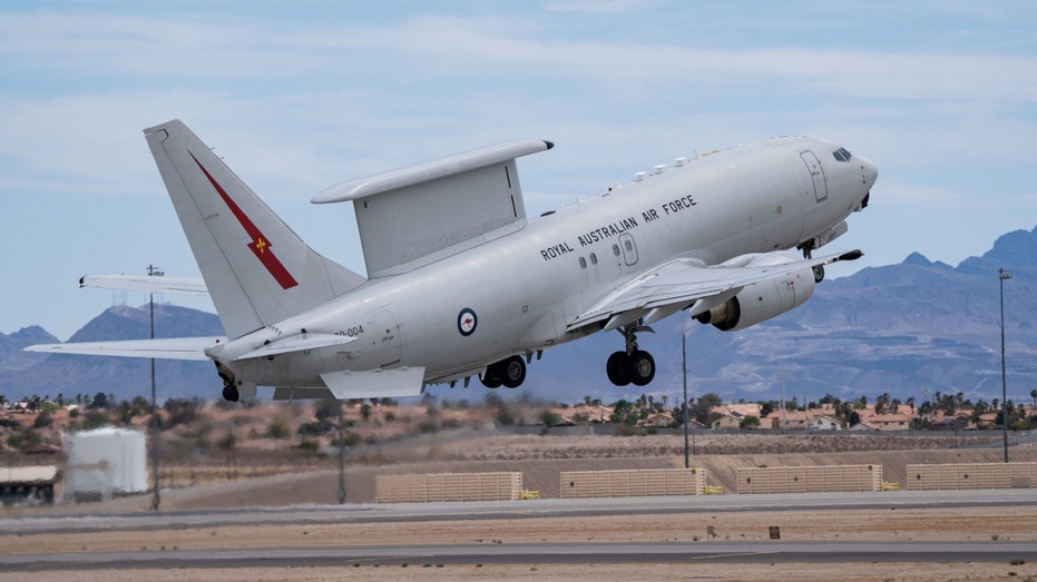 Австралийският E-7A Wedgetail излита