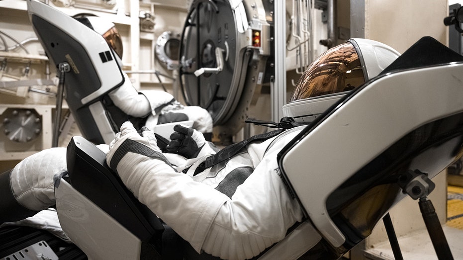 Polaris-Dawn-EV-suit-test