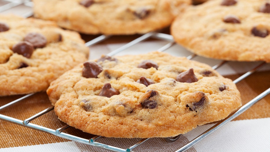 Chocolate chip cookies cooling