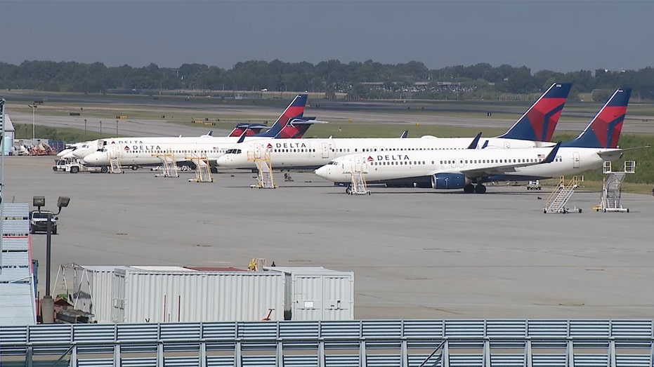 Delta Air Lines planes in Atlanta