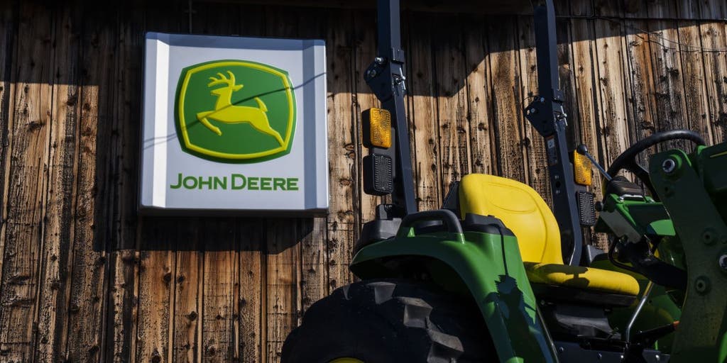 https://a57.foxnews.com/static.foxbusiness.com/foxbusiness.com/content/uploads/2024/09/1024/512/John-Deere.jpg?ve=1&tl=1