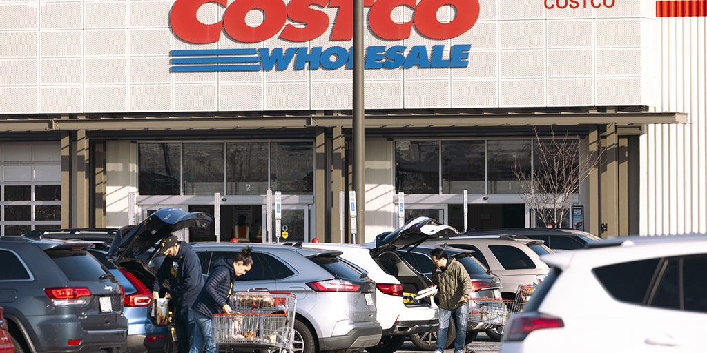 https://a57.foxnews.com/static.foxbusiness.com/foxbusiness.com/content/uploads/2024/09/1024/512/outside-NJ-costco.jpg?ve=1&tl=1