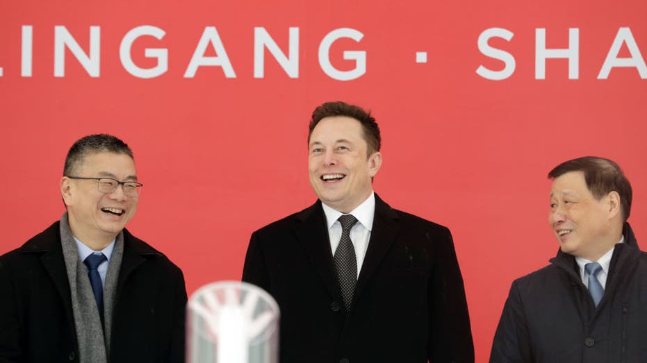 Elon Musk, Tesla, China